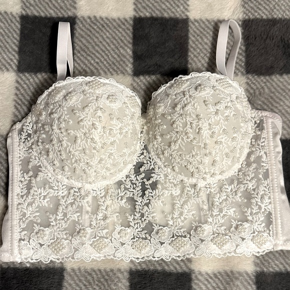 Windsor- Pretty in Pearls Hand Beaded Bustier - Picture 2 of 4